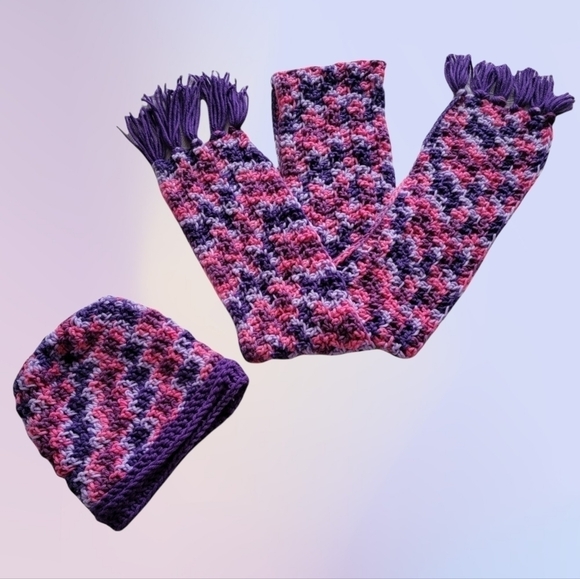๐ข 3 for $30 ๐ข HANDMADE CROCHET SCARF & HAT SET - Picture 2 of 8